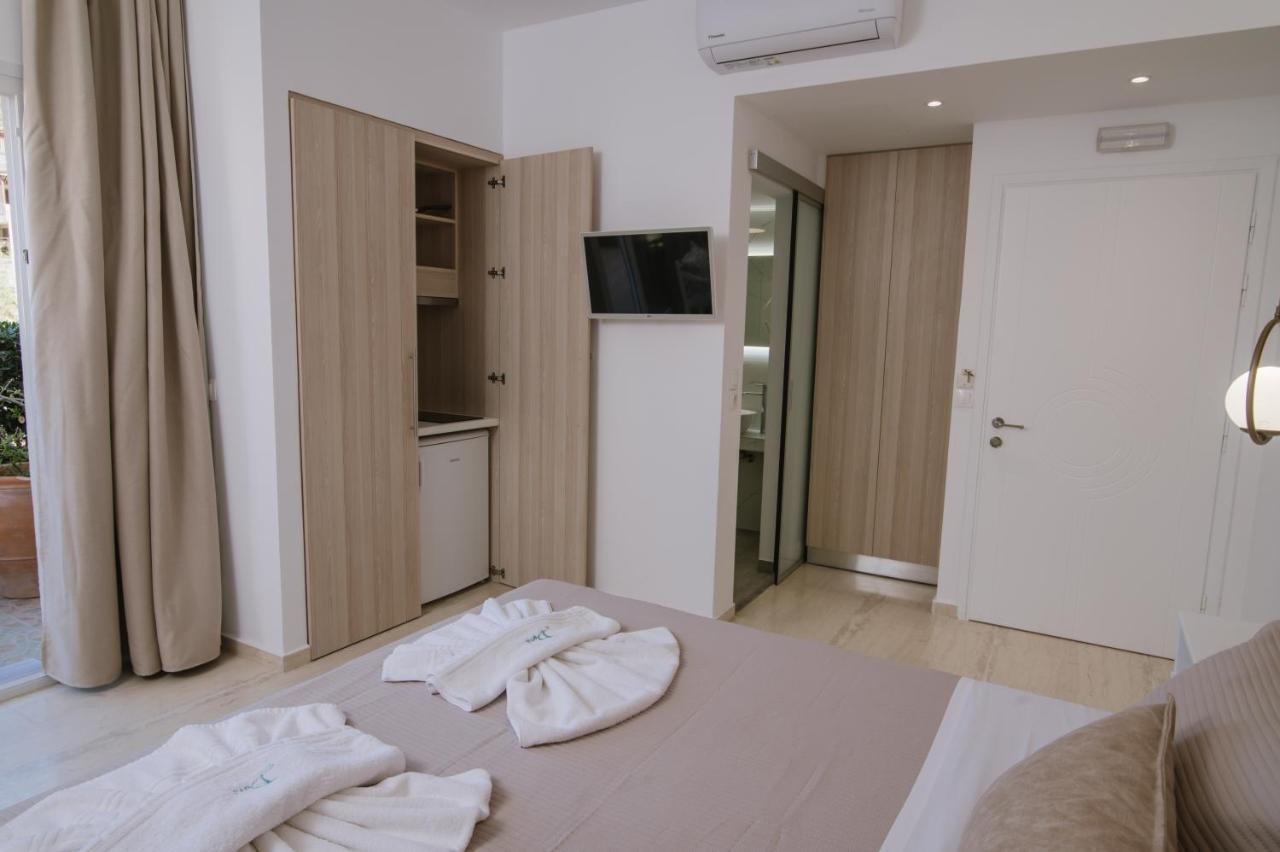 אגיה פלגיה קיתירה Dora Apartments מראה חיצוני תמונה