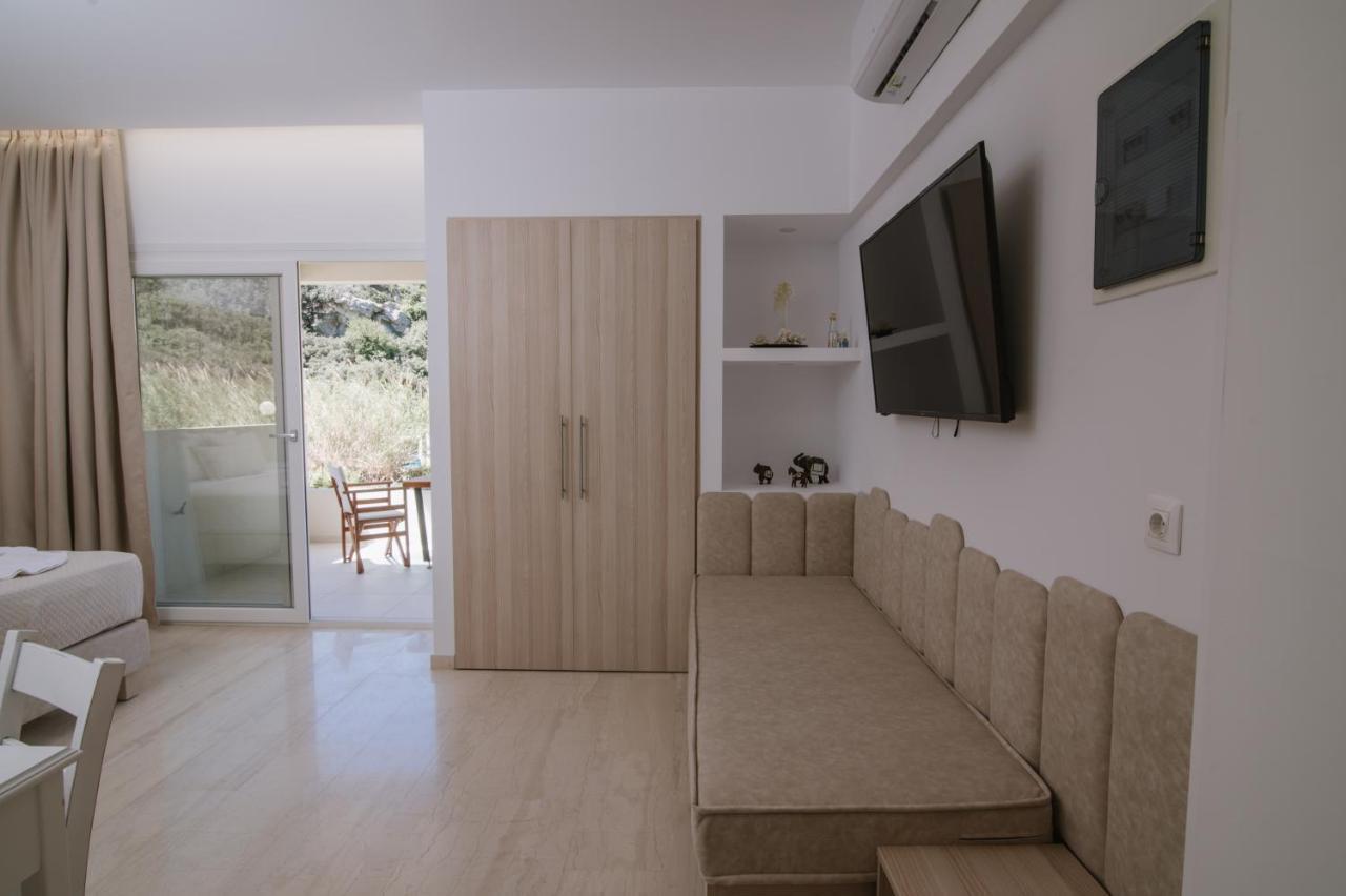אגיה פלגיה קיתירה Dora Apartments מראה חיצוני תמונה